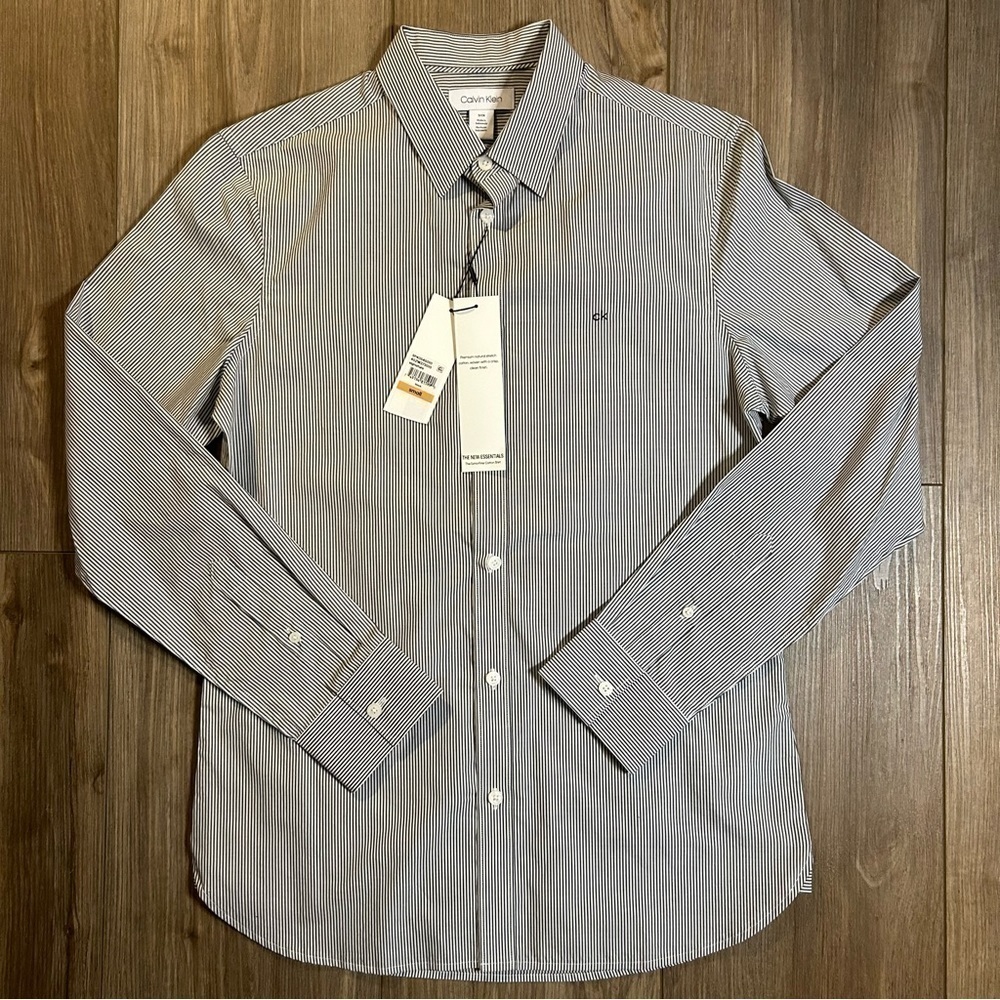 Calvin Klein | Extra-Fine Pinstripe Man Tailored Shirt in White/Black (S) - Picture 11 of 13